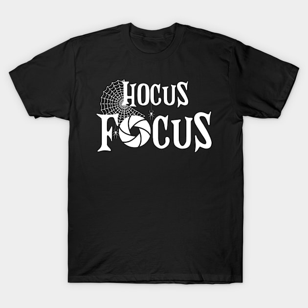 Hocus focus adjustment wheel with spider net for photographers T-Shirt by Cedinho